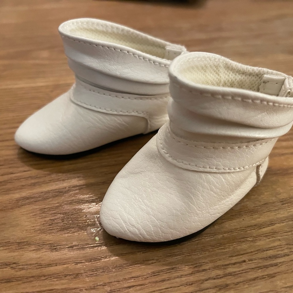 Courtney American Girl Doll white boots